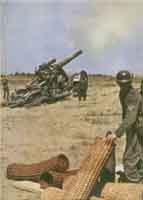 Немецкая 211 мм мортира ведет огонь по советским позициям. Восточный фронт. Осень 1943 г.